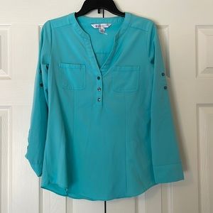Lilac Bloom Blouse Shirt Top SMALL Pockets Polyester Spandex Work Casual fitted